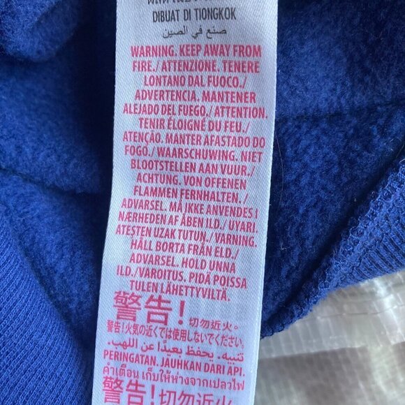 Walt Disney World 50th Anniversary Women’s MED Cropped Hoodie Navy Sweatshirt - Picture 6 of 7